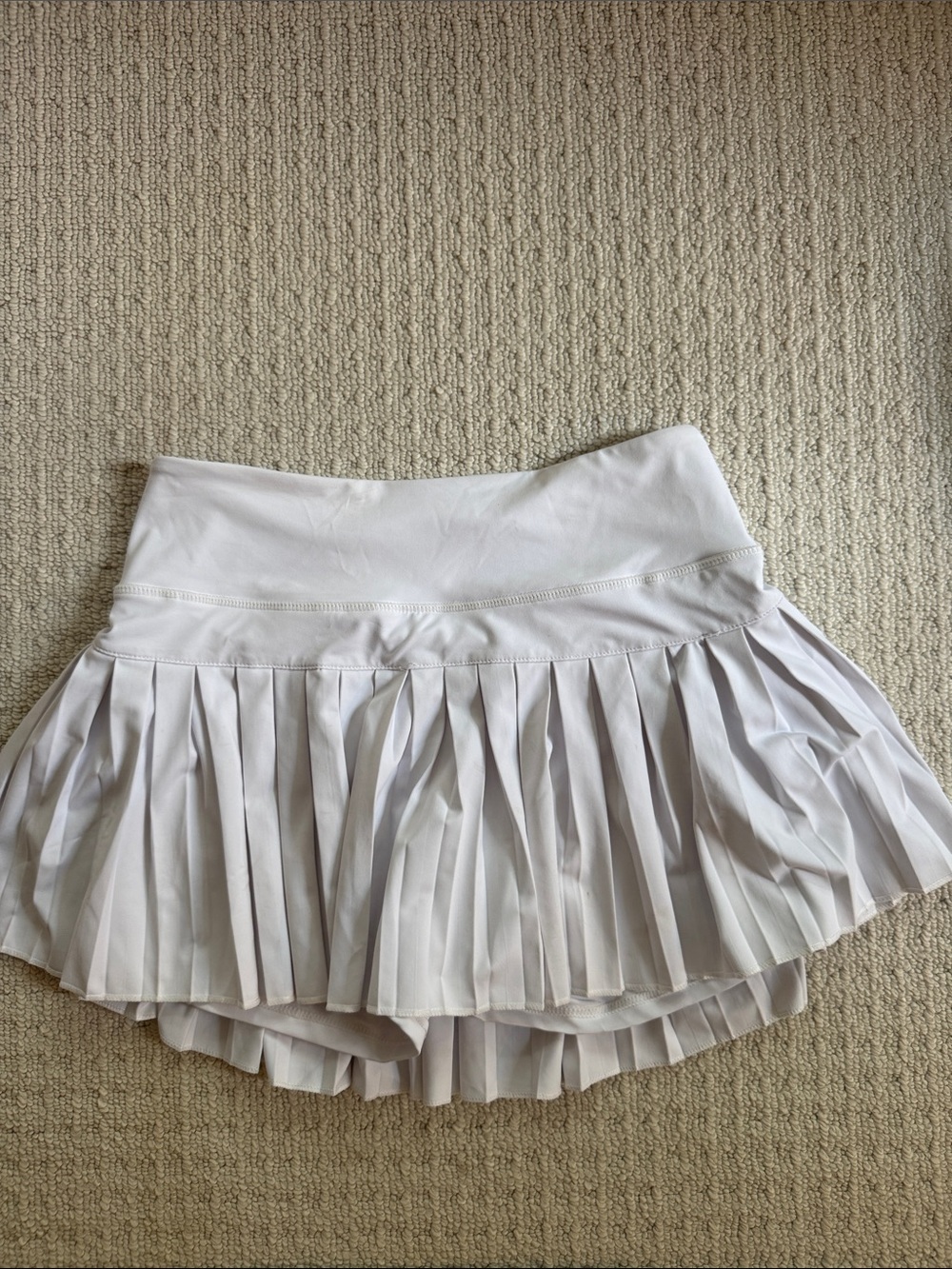 Pleated White Mini Skirt with Wide Waistband